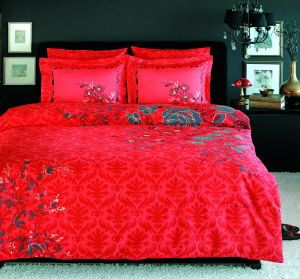 Постельное белье DEBON красное, Pierre Cardin ― Фабрика Сна